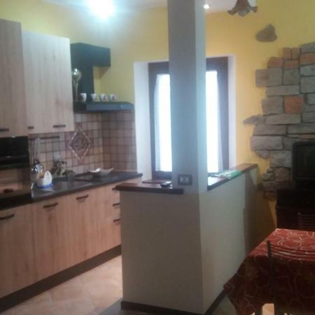 Miniappartamento Gony Plesio Bagian luar foto